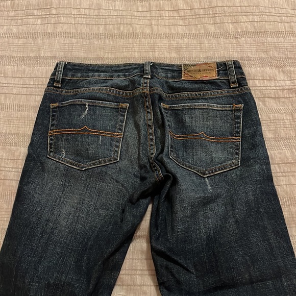 Skinny jeans. - Picture 2 of 3